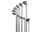 Een set golfclubs met een driver, putter en ijzers.