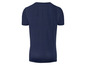 Een donkerblauw T-shirt met korte mouwen.
