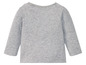 Een grijs longsleeve shirt voor baby's.