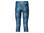 Blauwe capri leggings met een gestreept patroon.