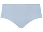 Lichtblauwe damesonderbroek.