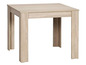 Een vierkante eettafel van hout.