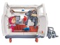 Masha en de Beer speelgoedset met ambulance, rolstoel en figuren.