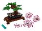 LEGO bonsaiboom met roze bloesems en een gereedschap