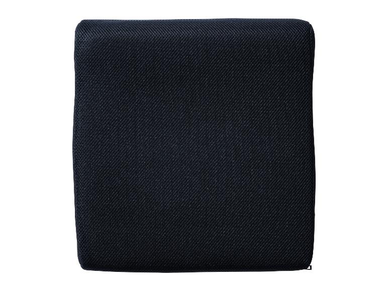 Zwarte mesh zitkussen voor bureaustoel.