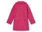 Een roze jas met lange mouwen en een ceintuur.