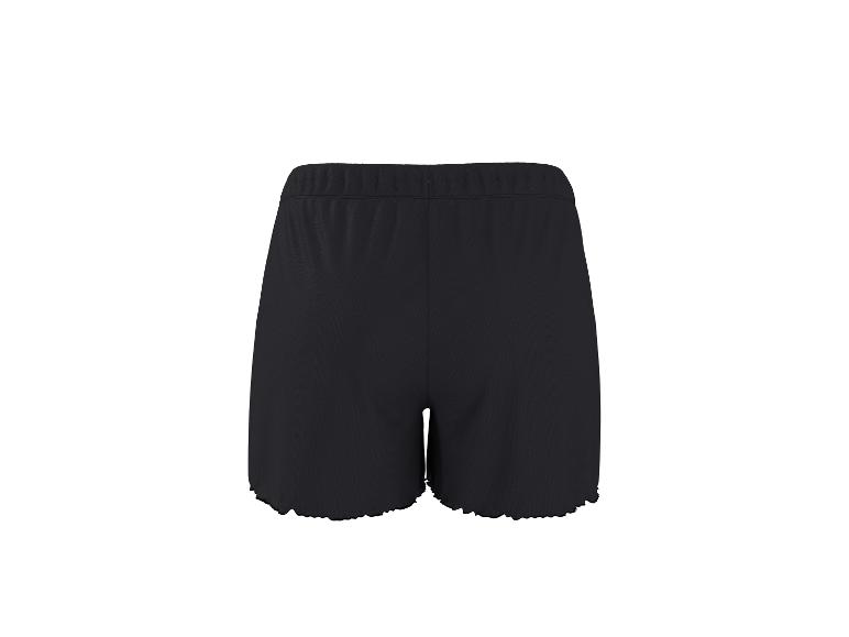 Zwarte damesshort met golvende zoom, comfortabel en stijlvol ogend.