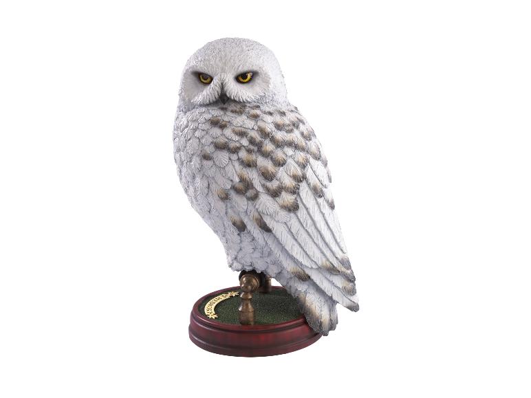 The Noble Collection Hedwig sculptuur op een decoratieve standaard