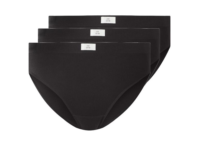 Drie zwarte, geribbelde katoenen slips met de tekst 'LOVE COTTON' op de tailleband.