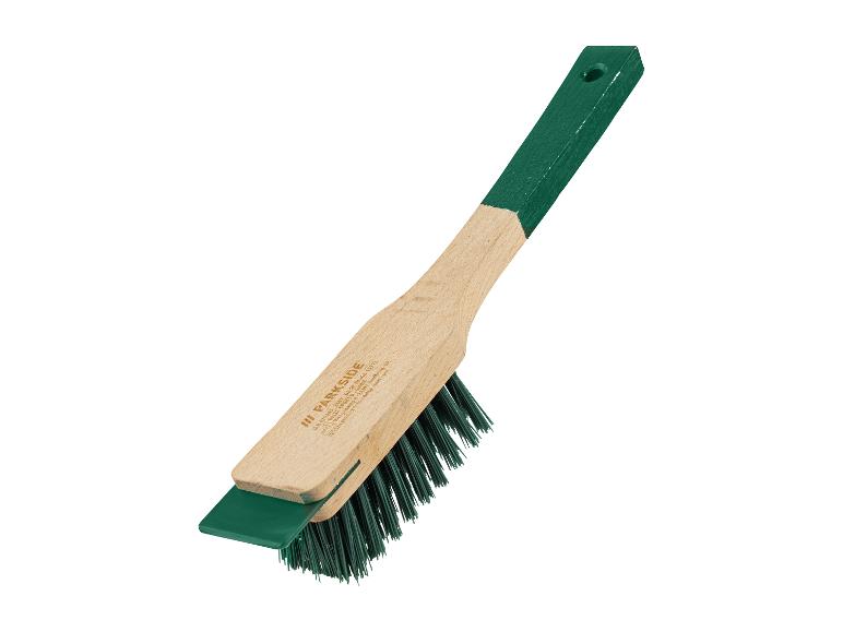 Parkside bezem met houten steel, groene borstelharen.