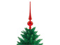 Een rode kerstboomtopper op een groene kerstboom.