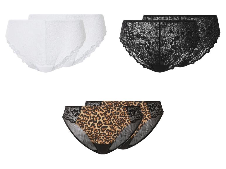 Driepak kanten slips in wit, zwart en luipaardprint.