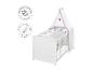 Wit babybedje met hemeltje en uilenbeddengoed, gecertificeerde materialen.