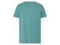 Turquoise heren t-shirt met korte mouwen.