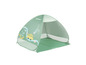 Een groene pop-up tent met een giraffenprint van het merk 'Bababulle'.