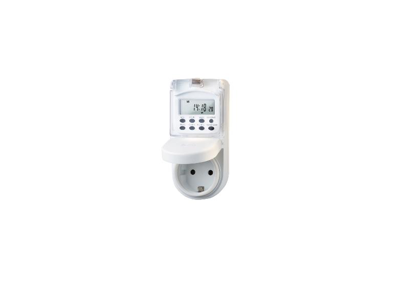 Witte digitale timer met scherm en stopcontact.