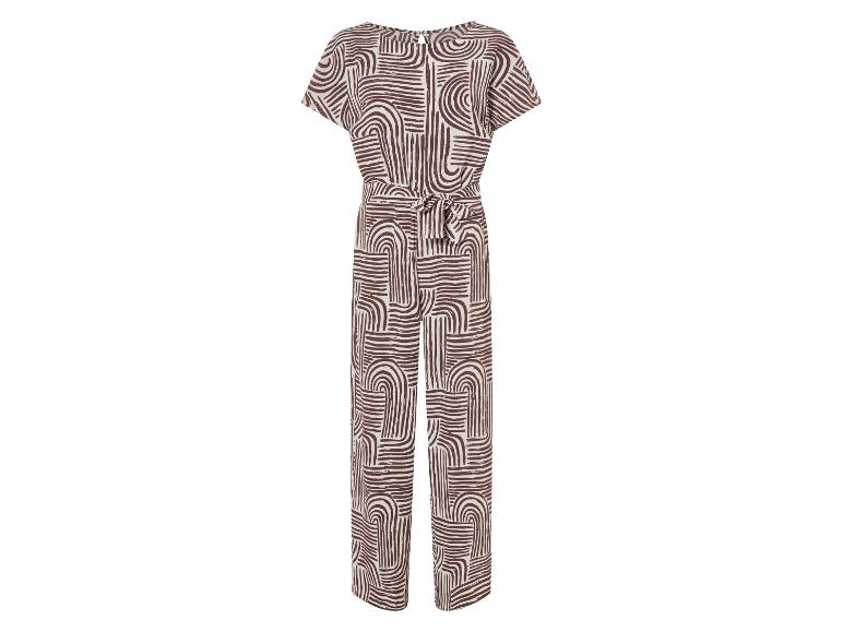 Bruin-witte jumpsuit met geometrisch patroon.