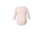 Roze baby romper met lange mouwen, achteraanzicht.