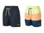 Twee heren zwemshorts: één marineblauw en één met kleurblokken.