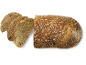 Gesneden volkorenbrood met zaden op een zwarte achtergrond