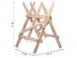 Houten zaagbok met kettingen, afmetingen 94 cm (H) x 64 cm (B) x 64 cm (D).