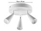 Witte plafondspot met drie verstelbare kegelvormige lampen, 18 cm diameter.
