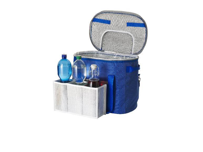 Blauwe koeltas met open deksel, met drie flessen in een witte mesh houder.