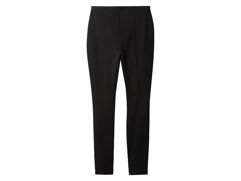 Zwarte, eenvoudige rechte broek met een elastische tailleband.