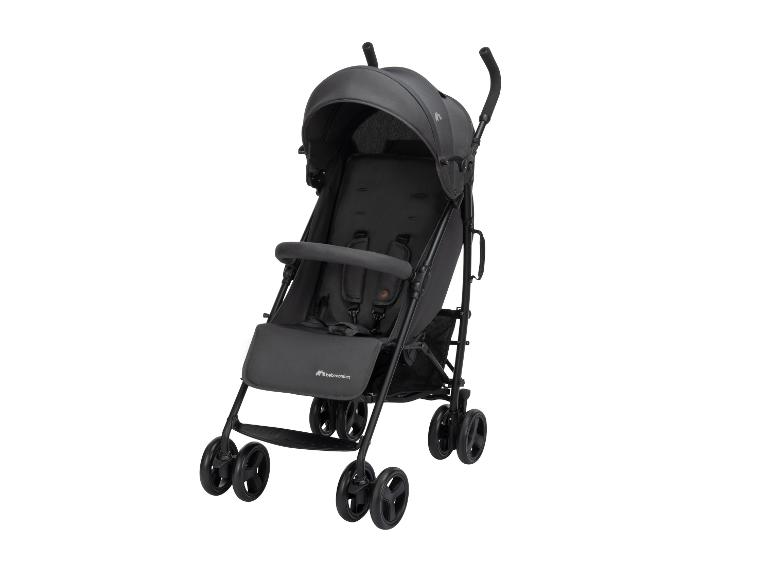 Donkergrijze kinderwagen met zonnekap, veiligheidsharnas en meerdere wielen.