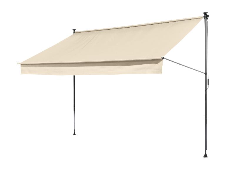 Beige luifel met zwart frame en steunpoten, wandgemonteerd