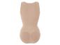Een beige naadloze body met push-up effect.