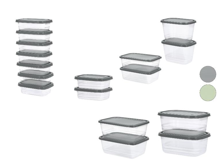 Set transparante plastic voedselcontainers met grijze deksels, gestapeld in diverse configuraties.