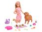 Barbie speelset met pop, hond en puppy's.