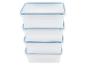 Vier transparante plastic opbergdozen met blauwe randen, gestapeld.