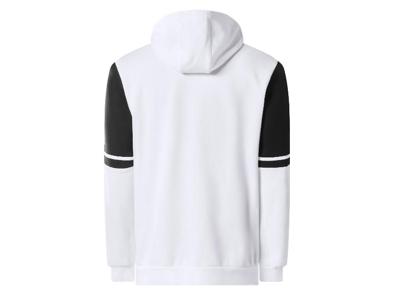 Witte hoodie met zwarte mouwen en witte strepen op de mouwen, achteraanzicht.