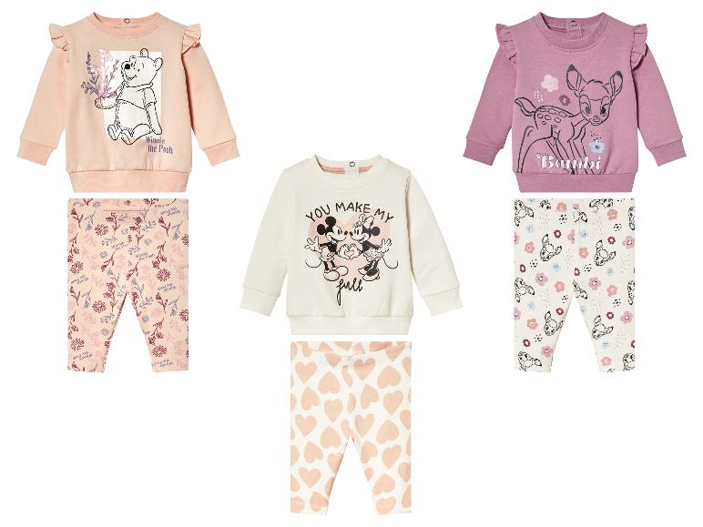 Babykledingsets met Winnie de Poeh, Bambi en Mickey Mouse.