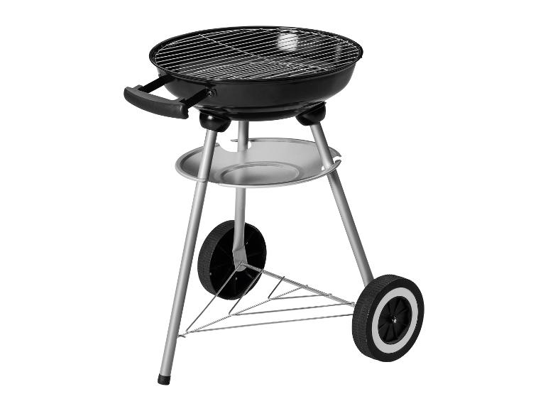 Een zwarte barbecue met wielen en een zijplank.