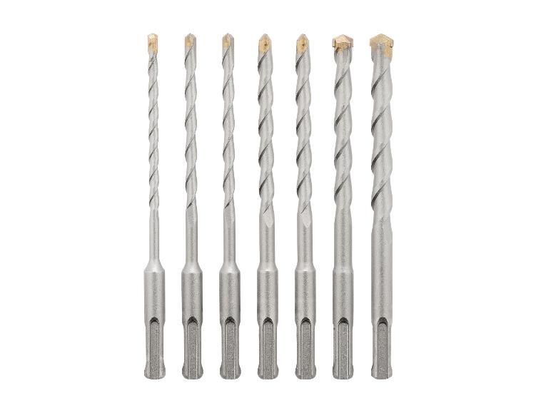 Set SDS-plus boorbitsen in verschillende maten op een witte achtergrond.