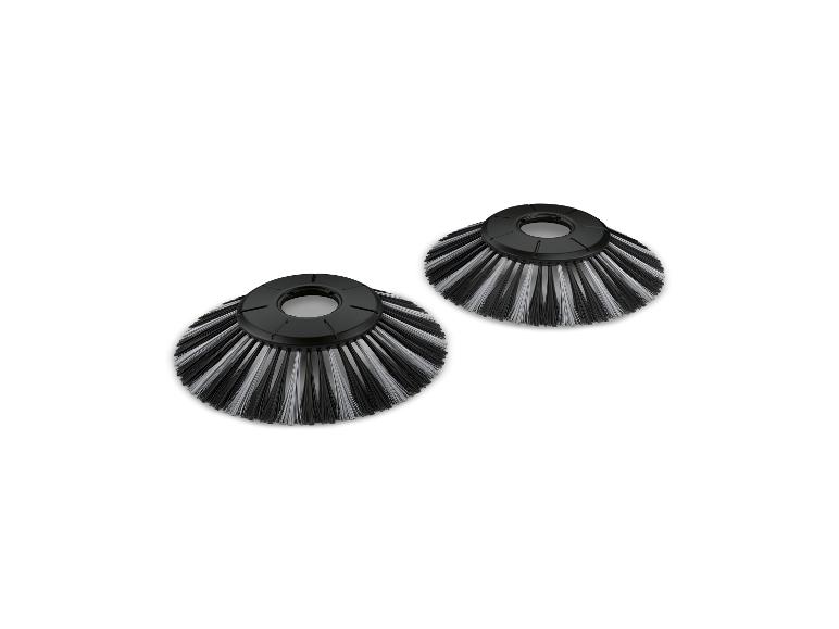 Twee zwarte en grijze borstels, ontworpen voor schoonmaakmachines.