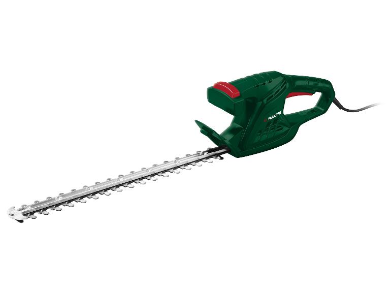 Parkside elektrische heggenschaar voor het snoeien van struiken.