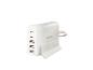 Witte USB-oplader met vijf poorten, waaronder twee USB-C en drie USB-A, op een standaard.
