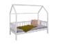 Wit houten kinderbed met hemelbed.