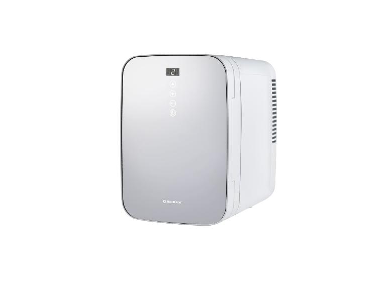 Witte mini-koelkast met spiegeldeur en digitaal display