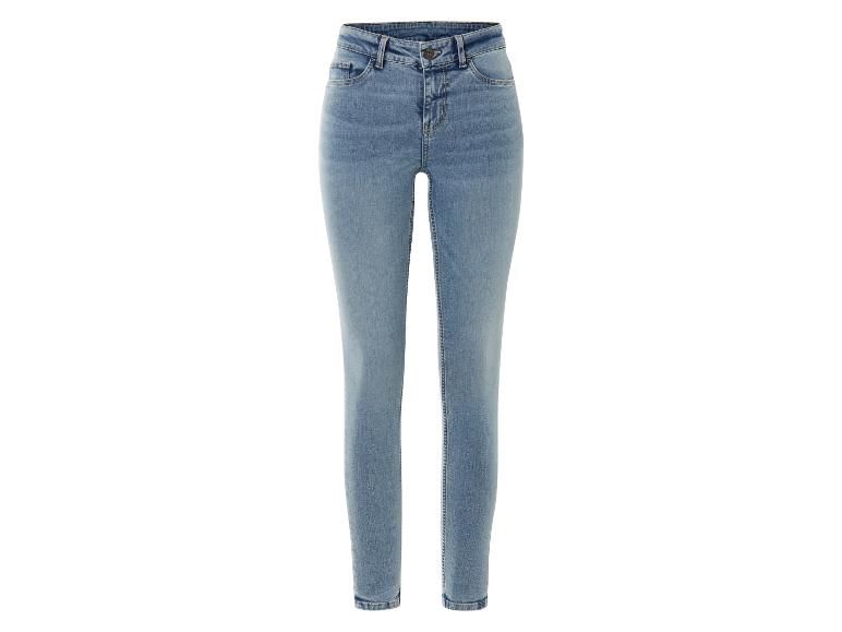 Skinny jeans, vrouwelijke pasvorm.