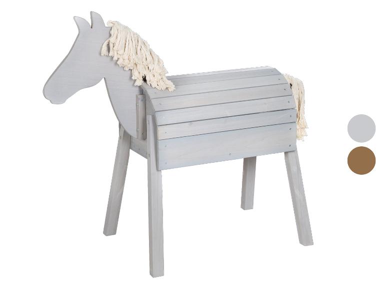 Lichtgrijs houten paard met touwen manen en staart, met grijze en bruine kleurstalen.
