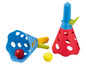 Twee blauwe plastic hoepels met gaten voor het gooien van ballen.