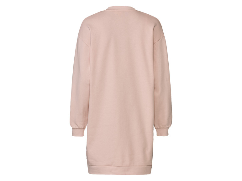 Een roze oversized sweatshirt-jurk.