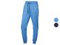 Blauwe joggingbroek met trekkoord.