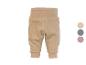 Beige babybroek met hoge geribbelde taille en boorden, met kleuropties.