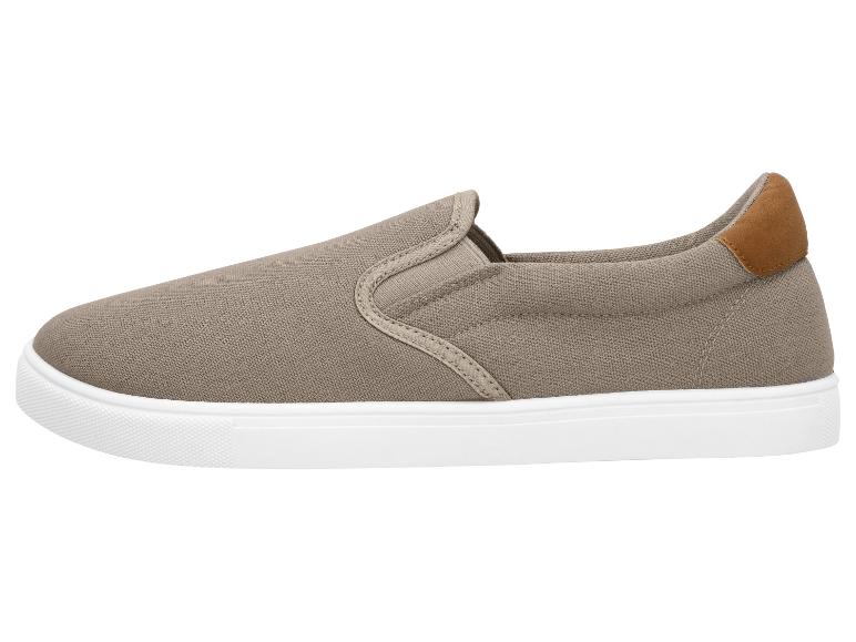 Taupe canvas instapschoen met witte zool en bruin hielaccent.